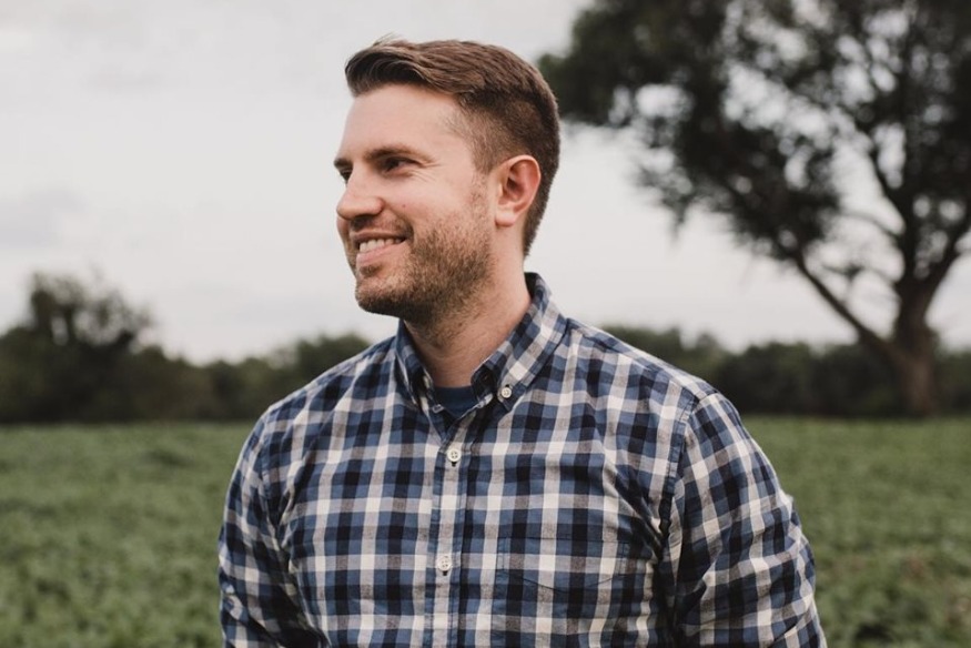 The Satellite Station - Hollow Sound