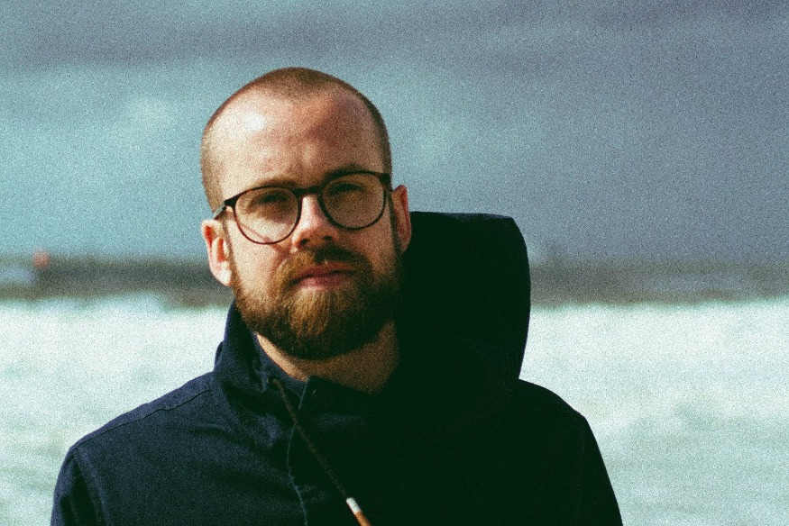 Francis Moon - Here We Are Now